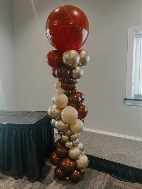 Thanksgiving Balloon Columns, Balloon Decorations Diy Tutorials, House Blessings, Column Ideas, Deco Ballon, Balloons Decoration, Graduation Backdrop, Christmas Snowmen, House Blessing