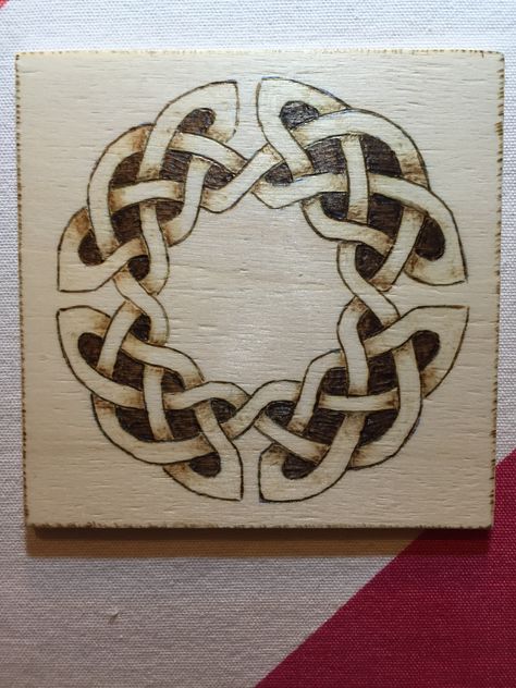 Celtic Pyrography, Knot Drawing, Tracing Patterns, Celtic Knot Drawing, Staff Ideas, Celtic Artwork, Celtic Knot Designs, Viking Designs, Carving Patterns