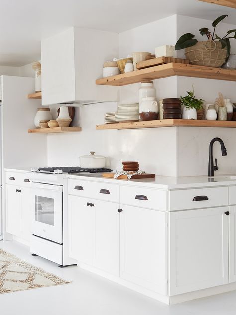 4 Lessons We Learned From Leanne Ford’s Best Before-and-After Projects Dapur Mini, Small Galley Kitchen, Ford Interior, Galley Kitchens, All White Kitchen, Galley Kitchen, Remodel Kitchen, Kitchen Decorating, Counter Tops