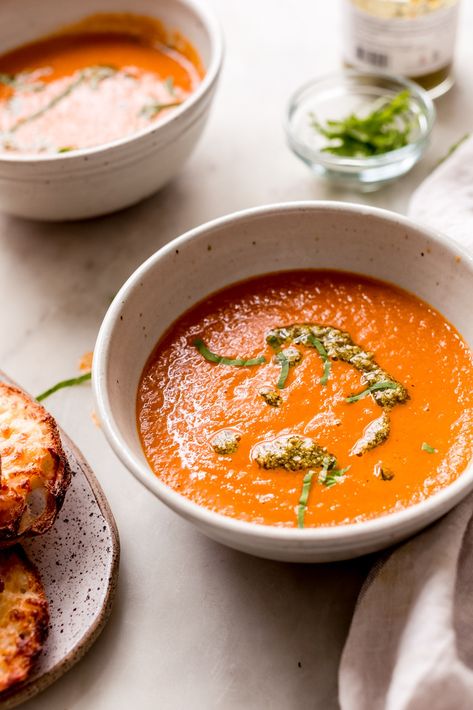 Secret Ingredient Tomato Basil Soup (No Cream) Recipe | Little Spice Jar 30 Minute Soup Recipes, Tomato And Basil Soup, Tomato Basil Soup Recipe, Creamy Tomato Basil Soup, Cream Of Tomato, Roasted Red Pepper Soup, Dairy Free Soup, Garden Tomatoes, Red Pepper Soup