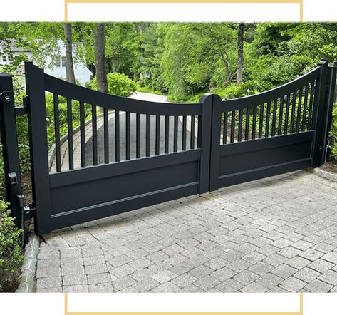 Iron / Wood Replica Gates - Westchester Automated Gates Wrought Iron Gates With Wood, Farmhouse Driveway Gate, Moss Yard, Iron Driveway Gate, Farmhouse Gate, Farm Gates Entrance, Entrance Gates Driveway, Entrance Landscaping, Property Gates