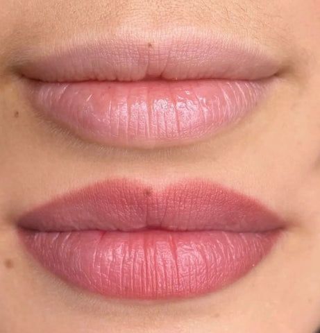 Lip Blush Lip Blush Training, Lip Blush Shades, Natural Lip Blushing, Flushed Lips, Cosmetic Lip Tattoo, Lip Blush Tattoo, Blush Tattoo, Lip Pigmentation, Blush Lips