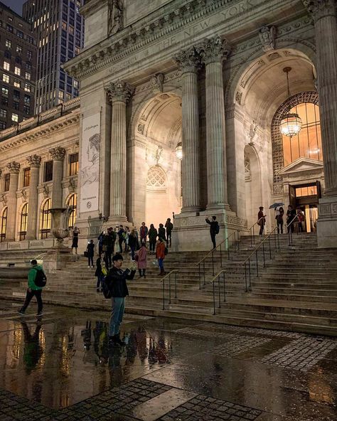 Movies In New York, New York City Library, Nyc Library Aesthetic, New York Library Aesthetic, People Taking Pictures, Nyc Library, Library New York, New York Library, J D Salinger