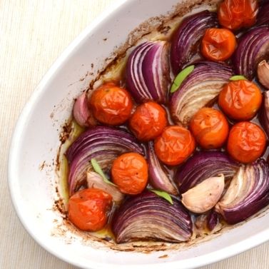 Roasted Grape Tomatoes, Sauteed Tomatoes, Balsamic Mushrooms, Roasted Onions, Veg Dishes, Roasted Cherry Tomatoes, Roasted Mushrooms, Roasted Meat, Red Onions