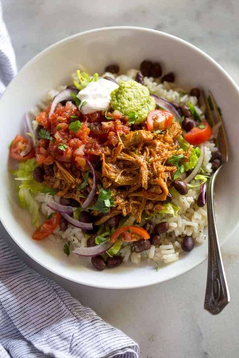 Sweet Pork Burrito Bowls made with slow cooker shredded pork, Mexican rice, beans, lettuce, pico, and salsa.  A go-to dinner idea for serving to guests. Pork Burrito Bowl Recipe, Shredded Pork Rice Bowl, Sweet Pork Burrito, Pork Burrito Bowl, Pork Burrito Bowls, Burrito Bowl Recipe, Burrito Bowls Recipe, Tastes Better From Scratch, Sweet Pork