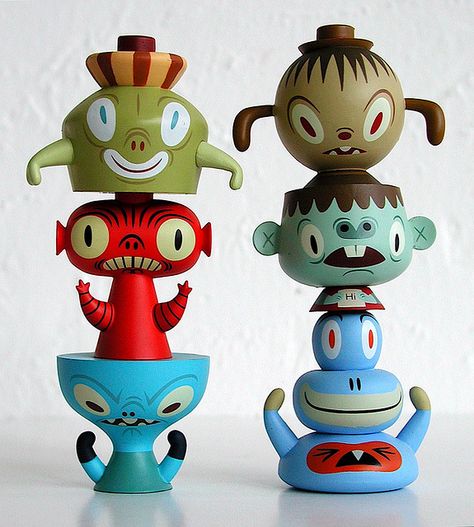 tim biskup stack pack capsule toys | Flickr - Photo Sharing! Vinyl Art Toys, Mike Mignola, Eve Online, Toy Sculpture, Object Art, Toy Art, Robot Art, Vinyl Toys, Cute Monsters