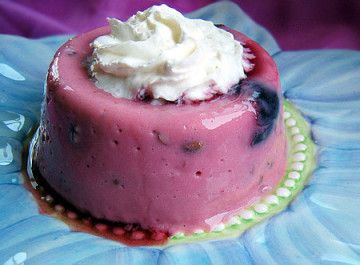 This makes a wonderful dessert for the holidays, and is very easy to prepare, just make sure that you chill it well before serving - you might want to make two of these to serve if you have a larger dinner party, you can make this in single serving bowls also instead of a large mold :) Cream Cheese Jello, Black Cherry Jello, Jello Pudding Desserts, Jello Deserts, Sweet Salads, Jello Mold Recipes, Jello Recipe, Jello Salads, Gelatin Dessert