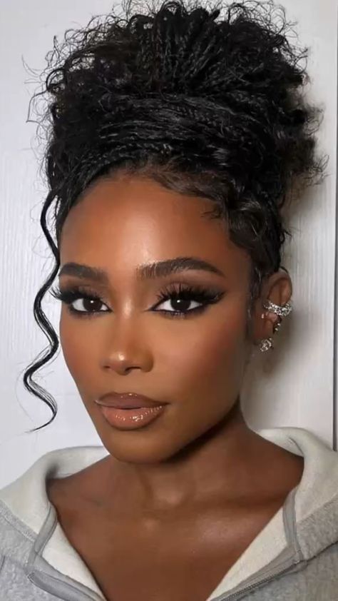 Brown Girl Prom Makeup, Prom Makeup Brown Girl, Silver Makeup Dark Skin, Sultry Soft Glam Makeup, Black Woman Makeup Wedding, Black Tie Makeup Looks Black Women, Black Bridesmaid Makeup Looks, Asoebi Makeup Looks, Black Bridesmaids Makeup