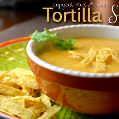 Robbie's Recipe Collection: Chicken Tortilla Soup like Max and Erma’s @keyingredient #cheese #chicken #tomatoes #soup Max And Ermas, Seasonal Soups, Chicken Tortillas Soups Recipe, Tortilla Soup Recipe, Fall Soups, Chicken Tortilla Soup, Chicken Tortilla, Delish Recipes, Tortilla Soup