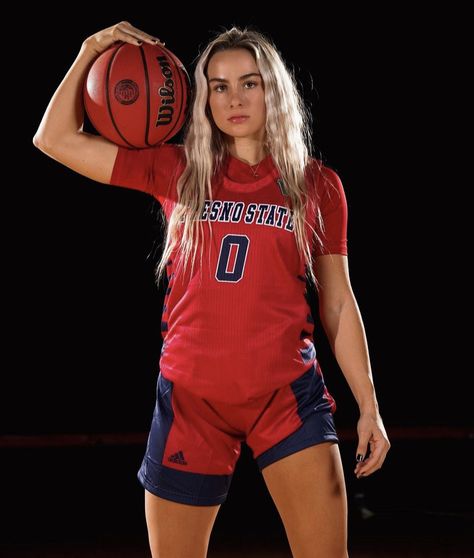 Womens Basketball Photoshoot, Womens Basketball Media Day Poses, Basketball Poses For Pictures Women, Basketball Photoshoot Poses, Cute Basketball Poses, Senior Basketball Banner Poses, Basketball Pictures Ideas, Basketball Pose Ideas, Senior Banner Ideas Basketball