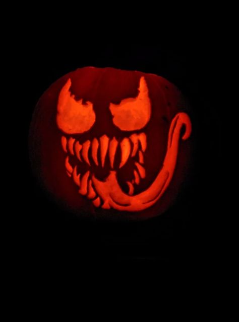 Pumkin Carving Ideas Scary, Spooky Pumpkin Carving Ideas Creative, Pumpkin Carving Ideas Spiderman, Pumpkin Carving Ideas Venom, Scary Movie Pumpkin Carving Ideas, Evil Pumpkin Carving, Cool Pumpkin Carving Ideas Creative, Horror Movie Pumpkin Carving, Pumpkin Carving Ideas Hard