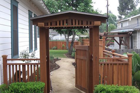 CRAFTSMAN ARBOR AND FENCE by MoochExteriorDesigns, via Flickr Ideas For Backyard, Craftsman Details, No Grass Backyard, Backyard Fence, Arts And Crafts Style, Craftsman Exterior, Front Yard Fence, Craftsman Style Homes, Privacy Screens