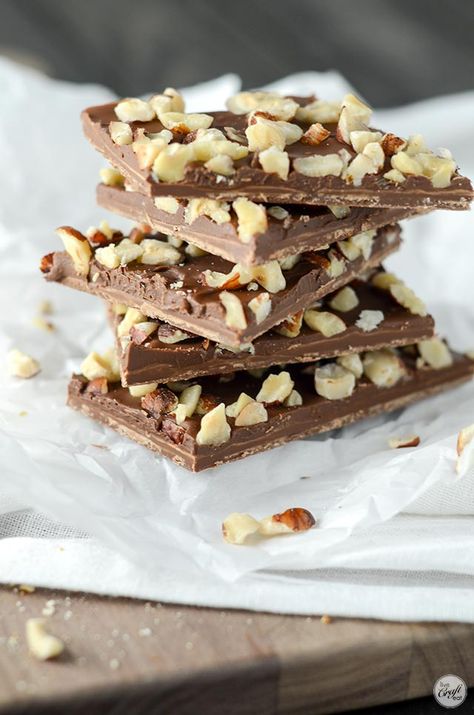 Milk Chocolate Bark, Hazelnut Bark, Recipe With Milk, Healthy Nutella, Christmas Bark, Truffle Recipe Chocolate, Chocolate Nutella, Almond Bark, Bark Recipe