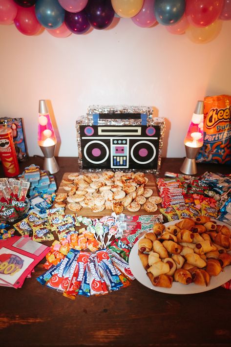 1993 Birthday Theme, 90s Charcuterie Board Ideas, Nostalgic 2000s Snacks, 1990 Party Theme, 2000s Snacks Party, Late 90s Birthday Party Theme, 90s Themed Desserts, 90s Grunge Birthday Party Theme, 90s Party Snack Ideas