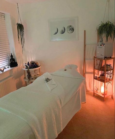 Esthetician Room Bedding, Zen Facial Rooms, Spa Therapist Aesthetic, Aesthetician Room Set Up, Massage Therapy Home Office, Esthetician Room In Home, Esthetician Bed Ideas, Small Massage Studio Ideas, Spiritual Esthetician Room