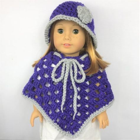 Crochet Poncho Kids, Crochet Baby Poncho, Crochet Doll Clothes Free Pattern, Crochet Doll Clothes Patterns, American Girl Crochet, Girls Poncho, Crochet Poncho Free Pattern, American Girl Doll Clothes Patterns