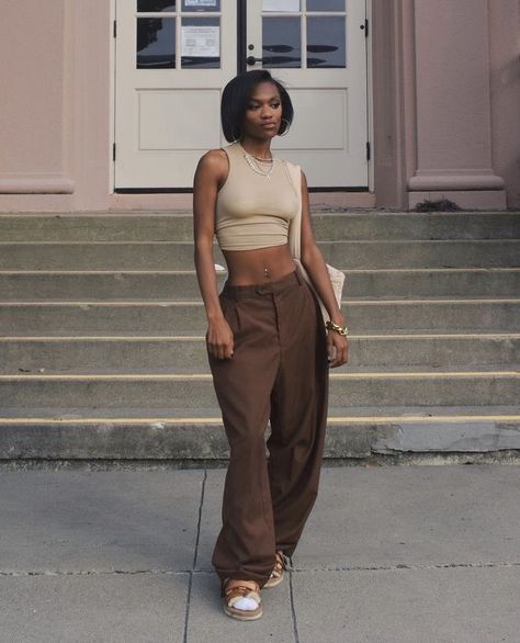 Boujee Streetwear Outfits, Earthy Outfits, Elegante Casual, Black Women Fashion, Look Vintage, Cute Simple Outfits, Teenage Fashion Outfits, Looks Style