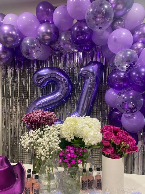 21st Birthday Ideas Purple Theme, 21 Birthday Purple Theme, Purple Theme 21st Birthday, Purple Birthday Ideas For Women, 20th Birthday Ideas Purple, 21st Birthday Ideas Purple, Purple 21st Birthday Decoration, Purple Party Decorations Birthday, Purple Bday Decorations