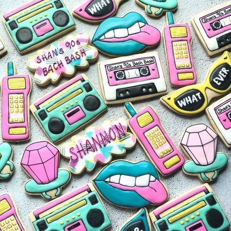 80s Theme Cookies Decorated, Boombox Cookies, 90s Theme Party Food Ideas, 90s Theme Cookies, 90s Cookies Decorated, Early 2000 Party, Congrats Cookies, 90s Cookies, Prince Party Theme