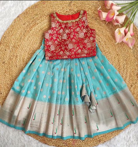 Girls Ethnic Wear Indian Children, Kids Fashion Photoshoot, South Indian Lehenga, Baby Girl Frock Designs, Lehenga For Kids, Traditional Baby Dresses, Girls Ethnic Wear, Pattu Pavada, Indian Dresses For Kids