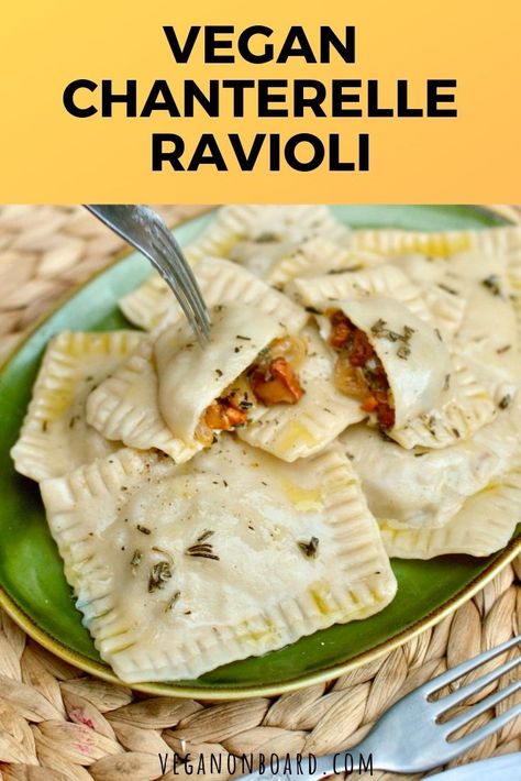 JUST SO GOOD! Words can't describe how great these chanterelle ravioli are, you just need to try them! #homemadepasta #autumnrecipes Wild Mushroom Ravioli, Making Your Own Pasta, Chanterelle Recipes, Ravioli Recipe Homemade, Vegan Ravioli, Sage And Rosemary, Ravioli Filling, Make Your Own Pasta, Mushroom Ravioli