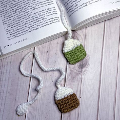 Crochet Tea Bag Bookmark Pattern - thecaffeinatedsnail.com Teabag Bookmark Crochet Pattern, Teabag Crochet Bookmark, Crochet Tea Bag Bookmark, How To Crochet A Bookmark, Crochet Bookmark Ideas, Tea Bag Crochet, Crochet Tea Bag, Teabag Bookmark, Tea Bag Bookmark