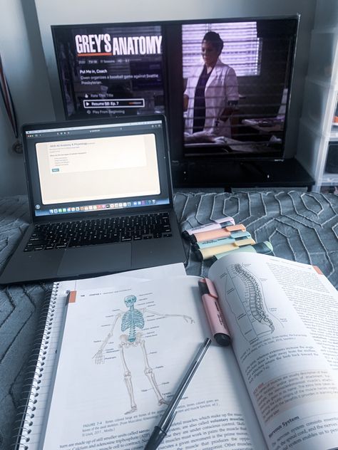 Watching Greys Anatomy Aesthetic, Early Greys Anatomy Aesthetic, Nero Surgeon, Greys Anatomy Study, Greys Anatomy Study Motivation, Greys Anatomy Pictures, Grey’s Anatomy Aesthetic, Grays Anatomy Aesthetic, Watching Greys Anatomy