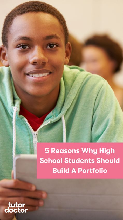 Is your student in high school? As we move into the 2022-2023 school year, they might want to start thinking about their portfolio. Here are 5 reasons why high school students should build a portfolio – and start working on it in advance! Build A Portfolio, Computer Science Major, 2023 School, Creating A Portfolio, Student Portfolios, College Admissions, High School Years, College Application, College Admission