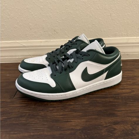 Air Jordan 1 Low White/Galactic Jade Women’s Sneakers Size 11 Dc0774-113 Jordan 1 Low Women, Cool Jordans, Air Jordan 1 Low White, Jordan 1 Mids, Jordan 1 Low White, Green Jordans, Jordan Green, Jordan 4 White, Jordan Retro 4