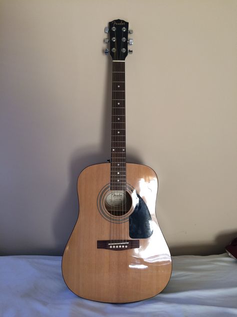 Fender Acoustic Gutair Acoustic, Fender Guitars Acoustic, Squier Guitars, Fender Acoustic Guitar, Fender Acoustic, Fender Squier, Guitar Stuff, Fender Guitars, Acoustic Guitar