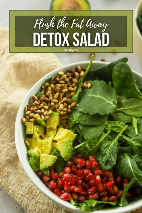 Flush The Fat Away Detox Salad Noom Healthy Meals, Fat Flush Soup, Detox Lunch, Reset Recipes, Detox Salad, Fat Flush, Lose Thigh Fat, Kale And Spinach, Superfood Recipes