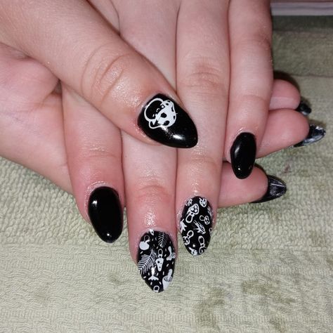 Black Nails With Mushroom, Black Nails With Mushroom Design, Nails With Mushroom Design, Mushroom Nails, Goth Nails, Happy Nails, Mushroom Design, Kawaii Nails, Acrylic Nail Designs