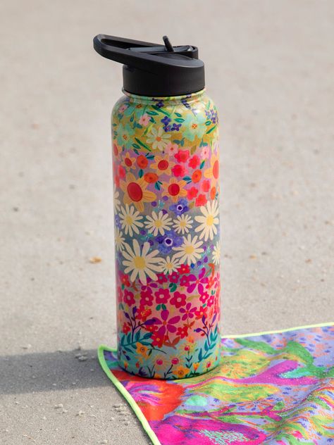 Birthday Gift Inspo Aesthetic, Tumbler Water Bottle, Life Is Good Water Bottle, Water Bottle Painting, Painted Water Bottle, Cool Water Bottles, Wildflower Border, Flower Water Bottle, Water Bottle Custom