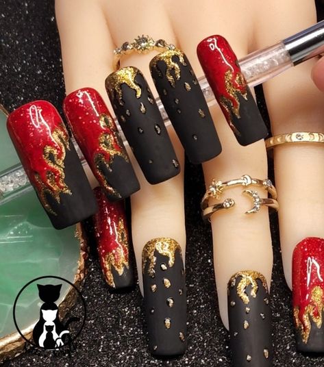 Black Red Gold Nails Art Designs, Black Red And Yellow Nails, Black Red Gold Nails, Nails Red And Gold Glitter, Black Red And Gold Nails, Red Black And Gold Nails, Nails Red And Gold, Nails Inspiration Red, Nails Acrylic Red