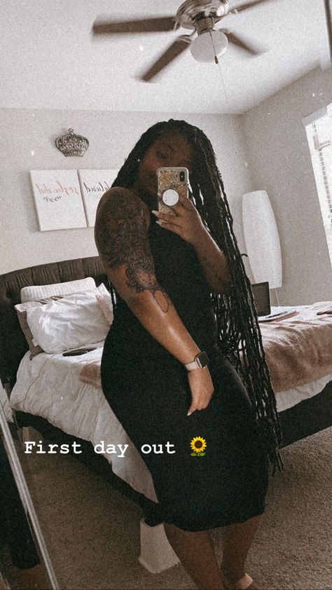 Locs And Tattoos Black Women, Tattoo Ideas Female Black Women, Tatted Females, Black Culture Tattoos For Women, Black Women Sleeve Tattoo Ideas, Black Women Tattoos, Women With Sleeves, Tattoo Designs Watercolor, Locs Protective Styles