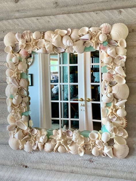 Seashell Mirror Wall Decor / White Seashell Mirror With Sea Glass - Etsy Seashell Mirrors, Beach Mirror, Seashell Ideas, Coastal Crafts, Seashell Mirror, Mirror Tile, Shells Beach, Decorating House, Interior Mirror