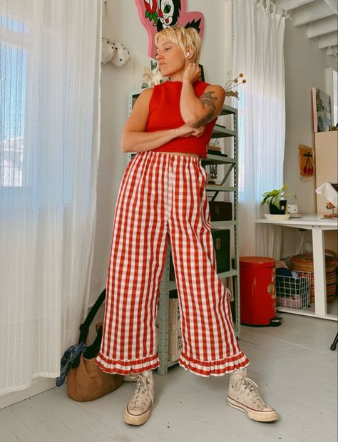 Funky Grandma Style, Pattern On Pattern Outfit, Red Gingham Pants Outfit, Dopamine Dressing Outfit Summer, Colorful Fun Outfits, Colorful Clothing Aesthetic, Funky Business Casual Outfits, Fun Colorful Outfits, Fun Office Outfits