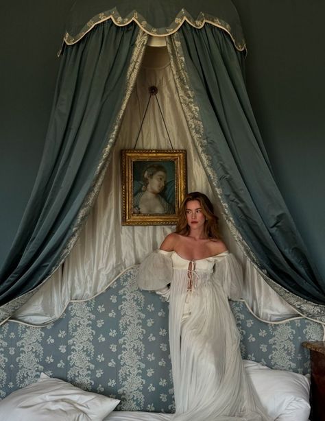 Divine Feminine Winter Outfits, Bethany Ciotola Bedroom, Art Nouveau Aesthetic Outfit, Blue Victorian Aesthetic, Historical Fashion Aesthetic, Soft Ethereal Aesthetic Outfits, Vintage Feminine Aesthetic, Opulence Aesthetic, Victorian Core