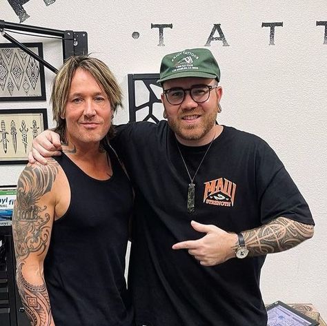 Keith Urban Central on Instagram: "A look at Keith’s new tattoo he got while in Vegas last week! @kiwi.burt 🙌🏻🙌🏻" Nicole Kidman Keith Urban, New Tattoo, Keith Urban, November 8, Country Singers, Nicole Kidman, Arm Tattoo, New Tattoos, Kiwi