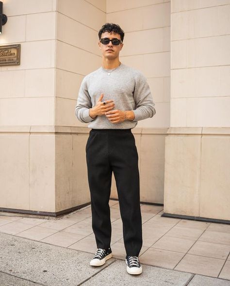 Chino Style Men, Black Sneakers Men Outfit, Classy Aesthetic Outfit Men, Converse Smart Casual, Official Wear For Men, Brandon Balfour Outfits, Converse Style Mens, Brandon Balfour, Black Chinos Men Outfits