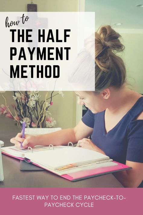 The half payment method is the easiest and fastest way to stop the paycheck-to-paycheck cycle. If you want to figure out how to end it once and for all, this will guide you through the exact process of implementing the half payment method.    #paycheck #budget #money Faire Son Budget, Saving Money Budget, Money Management Advice, Money Saving Plan, Living On A Budget, Money Saving Strategies, Budget Spreadsheet, Financial Life Hacks, Finances Money