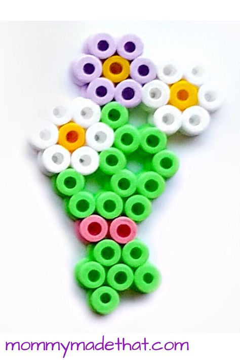 Simple Perler Bead Patterns Ideas, Daisy Perler Bead Pattern, Flower Iron Beads, Perler Beads Flower Pattern, Cute Perler Bead Patterns Small, Melting Beads Ideas Easy Small, Peeler Bead Ideas Small Easy, Easy Perler Bead Patterns Minis, Puler Beads Ideas