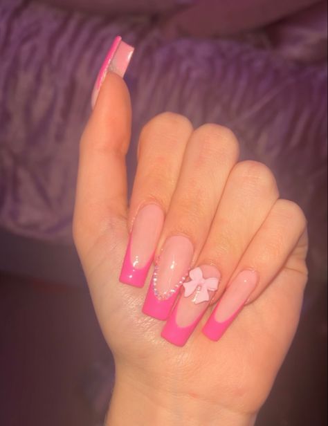 pink french tip nails Pink Nails Acrylic French Tips, French Tips With Bling, Cute Nails Long, Oval Nails French, Gel X Set, Long Pink Nails, Pink Oval Nails, French Tips Nails, Pink French Tips