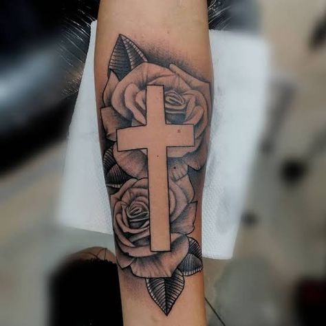 Rose Tattoo On Arm, Tattoo 2024, Rose Tattoos For Men, Cross Tattoo For Men, One Piece Tattoos, Cool Tattoos For Guys, Hand Tattoos For Guys, Family Tattoos, Cross Tattoo