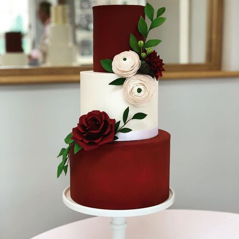 A New little Cake for the launch of Bredenbury Court Barns #mcgowanweddingcakes #luxurywedding #weddingvenues #cakes #weddingday… Maroon And White Wedding Cake, Wedding Cakes Maroon, Barn Cake, Burgundy Wedding Cake, Reception Cake, Cool Cake Designs, Simple Cake Designs, Birthday Cakes For Women, Celebrate Good Times