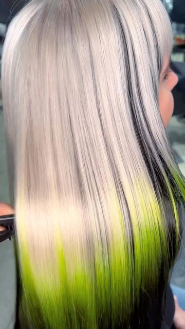 Ashlee on Instagram: "Yeah, platinum to black was fun, but we can make it better 🍋💚 @oligopro for the lift and tone 🤍 @pravana neon green and yellow for the vivid 💚🍋 @olaplex for the shine and health ✨" Green On Blonde Hair, Green And Platinum Hair, Half Green Half Blonde Hair, Black And Mint Green Hair, Blonde And Neon Green Hair, Platinum Hair, Hair Stylists, Green And Yellow, Neon Green