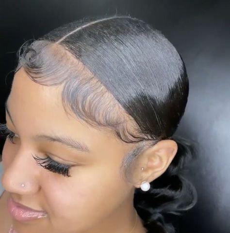 Side Part Slick Back Bun Natural Hair, Locs Weave, Girl Locs, Weave Braids, Slick Ponytail, Sleek Ponytail Hairstyles, Edges Hair, Curls Hairstyles, Cute Curly Hairstyles