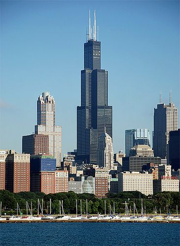 Sears Tower - Chicago. Pinned by #CarltonInnMidway - www.carltoninnmidway.com Chicago Sears Tower, Chicago Tower, Chicago Neighborhoods Map, Sears Tower Chicago, Chicago Aesthetic, Chicago Pictures, Sears Tower, Chicago Neighborhoods, Chi Town