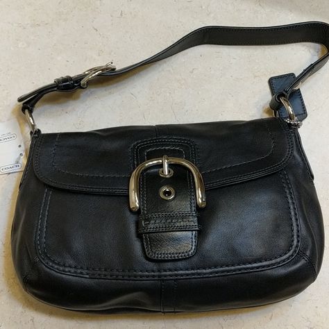 Coach Medium Black Leather Bag, Magnetic Closure 12.5" X 7.5" Inner Zip And Phone Pockets Back Pocket Small Black Leather Purse, Vintage Black Coach Bag, 90s Coach Bags, Mini Black Purse, Black Purse Aesthetic, Purse Aesthetic, Closet Tour, Purse Essentials, Black Leather Handbag