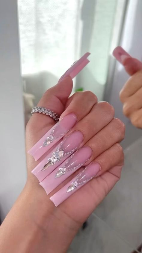 Light Pink Acrylic Nails, Pink Sets, Pretty Features, Acrylic Nail Designs Coffin, Princess Nails, Faded Nails, French Fade, Natural Acrylic Nails, Acrylic Nail Shapes